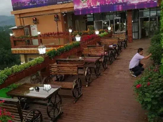 Ewan Hotel