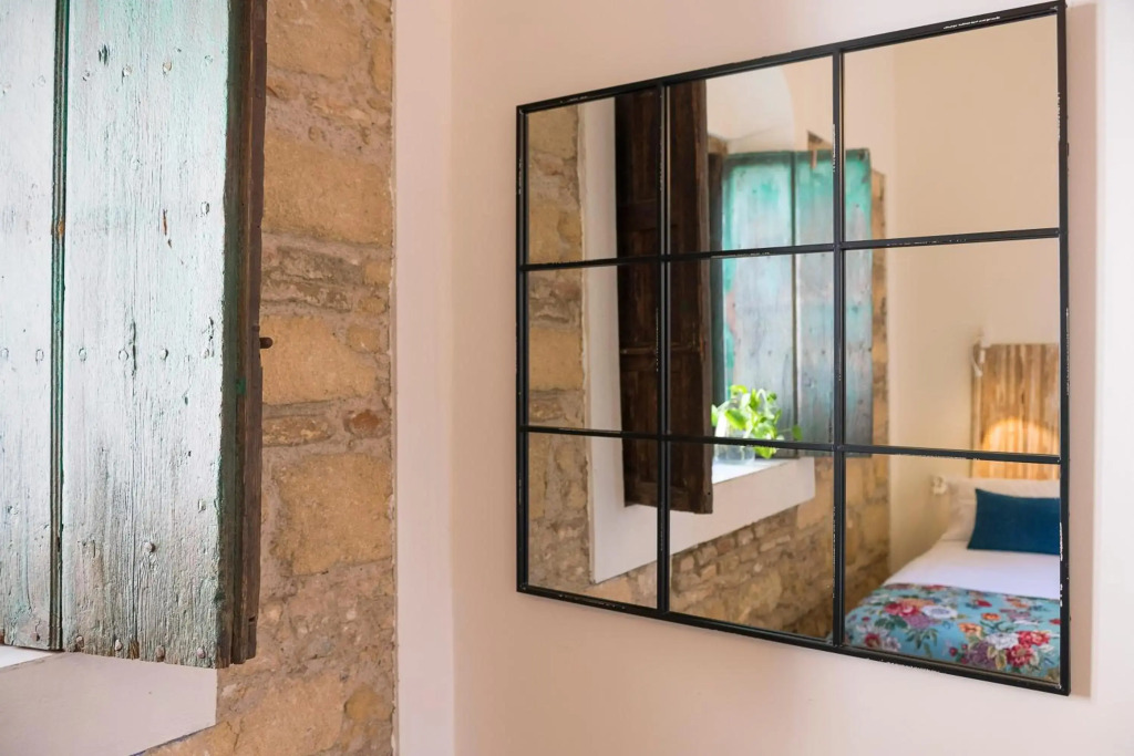 Cream Loft. Siente Jerez. Parking+Wifi+Netflix