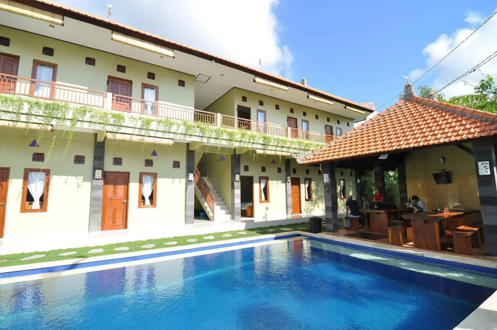 Cempaka Mas Guest House Canggu