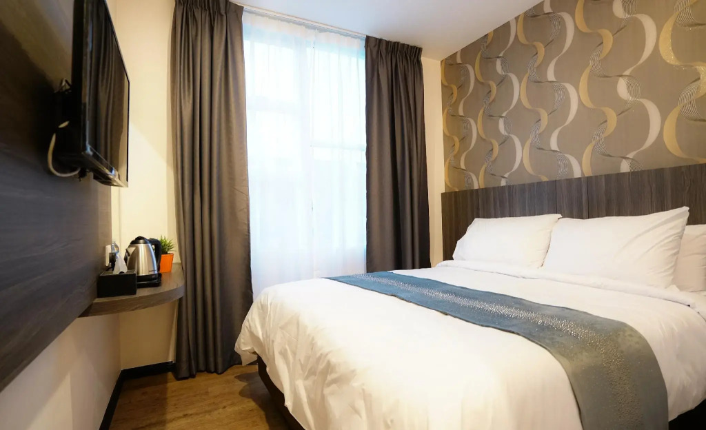 OYO 89386 Stay 365 Hotel