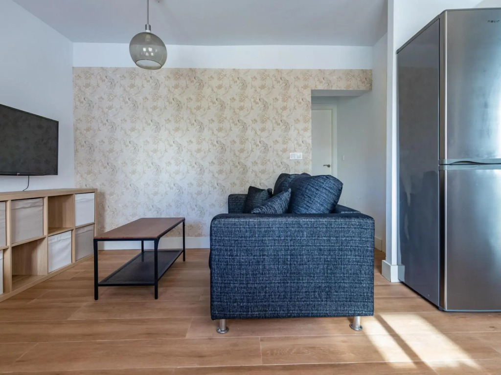 CERVANTES Apartment 19 2BR 1BT