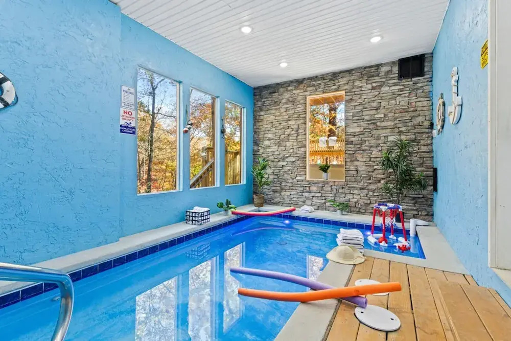 Luxe Mountain Pool Escape by Ghosal Luxury Lodging