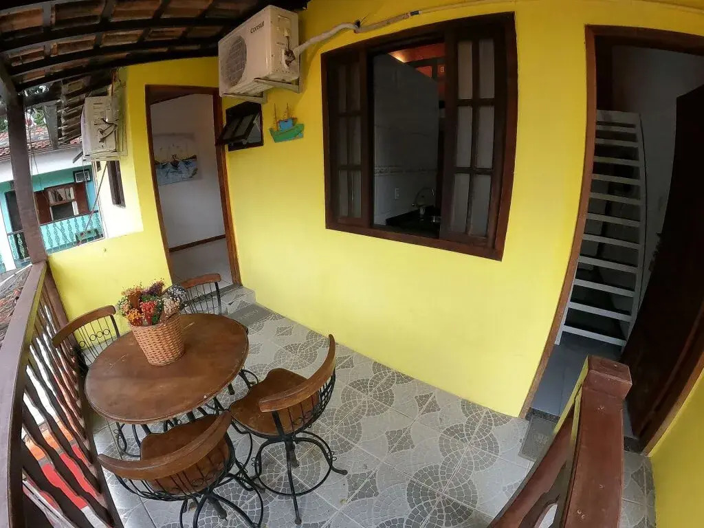 Suíte com cozinha para 4 pessoas