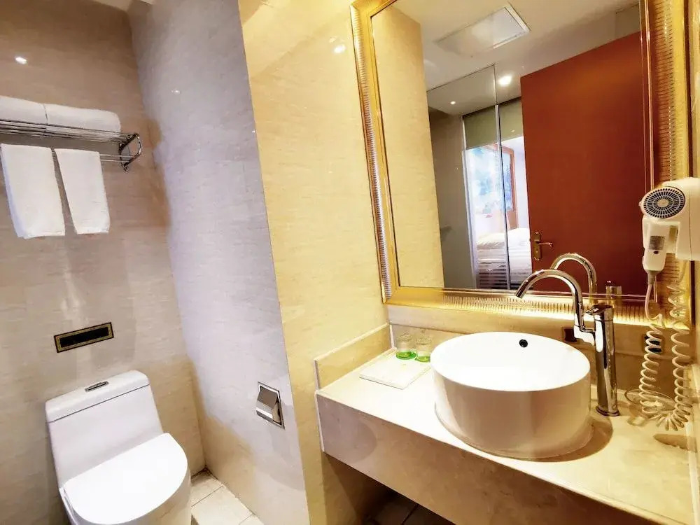 Vienna Hotel Foshan Xiqiao Mountain