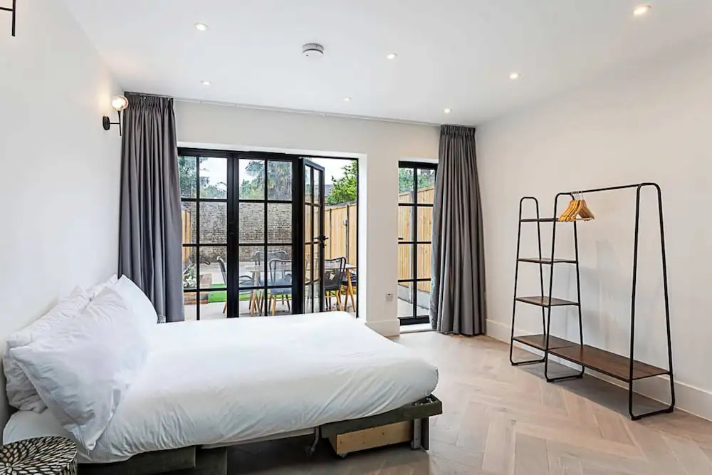 Gorgeous Flat in the Heart of Acton