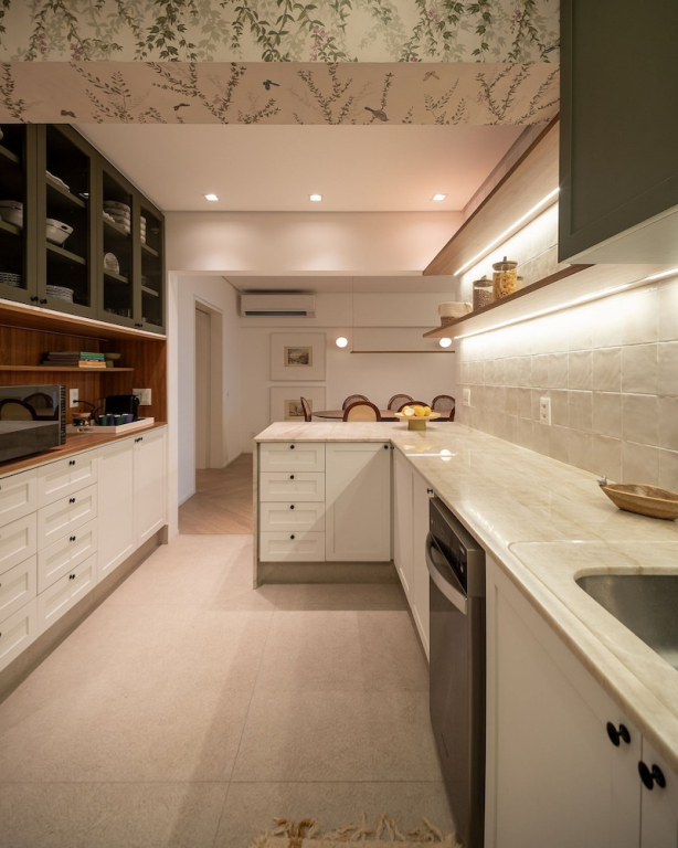 Av. Atlantica 5 Suites, Ocean View, Renovated