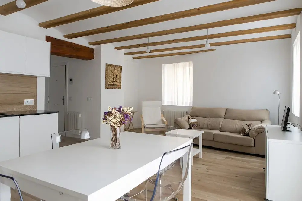 ApartUP L' Almoina
