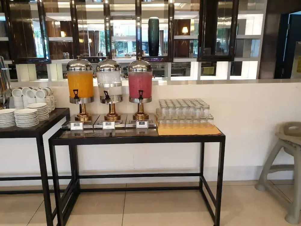 Levenue Hotel