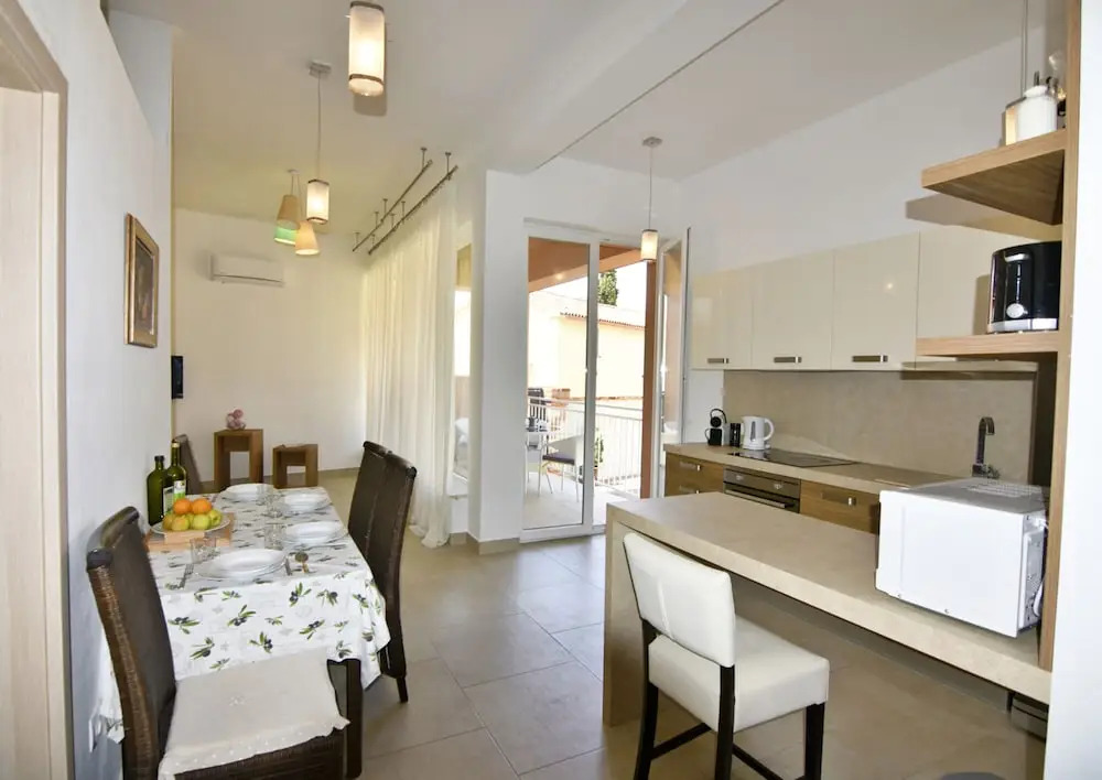 Perfect Holiday Apartment With Pool