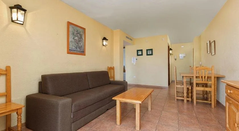 Apartamentos Embajador