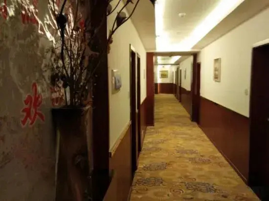 Wannian Apollo Hotel