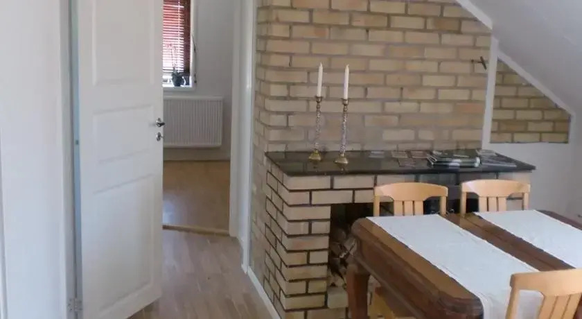Trollhättans Bed and Breakfast