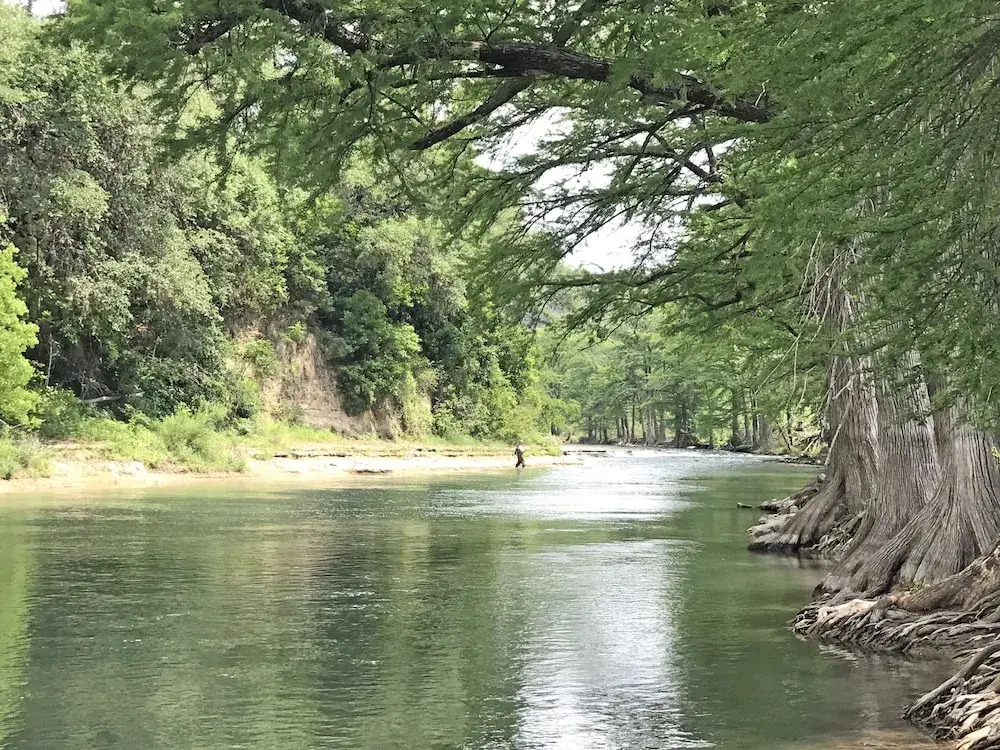 LAKESHORE ESCAPE - 3 Br Home