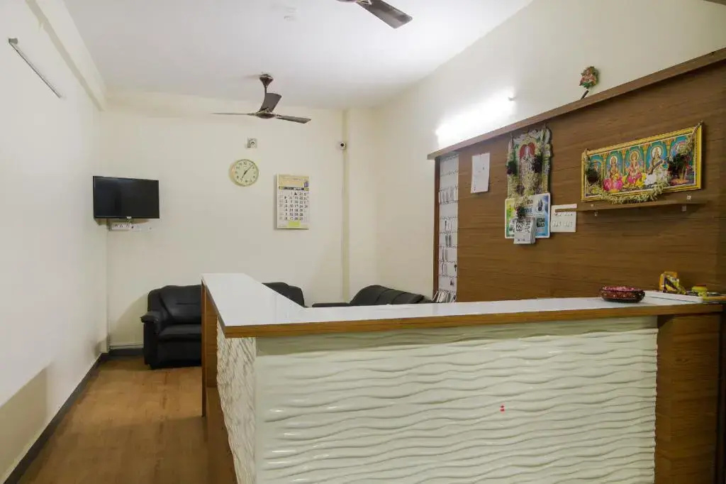 OYO Flagship 70326 Hotel HARI Palace
