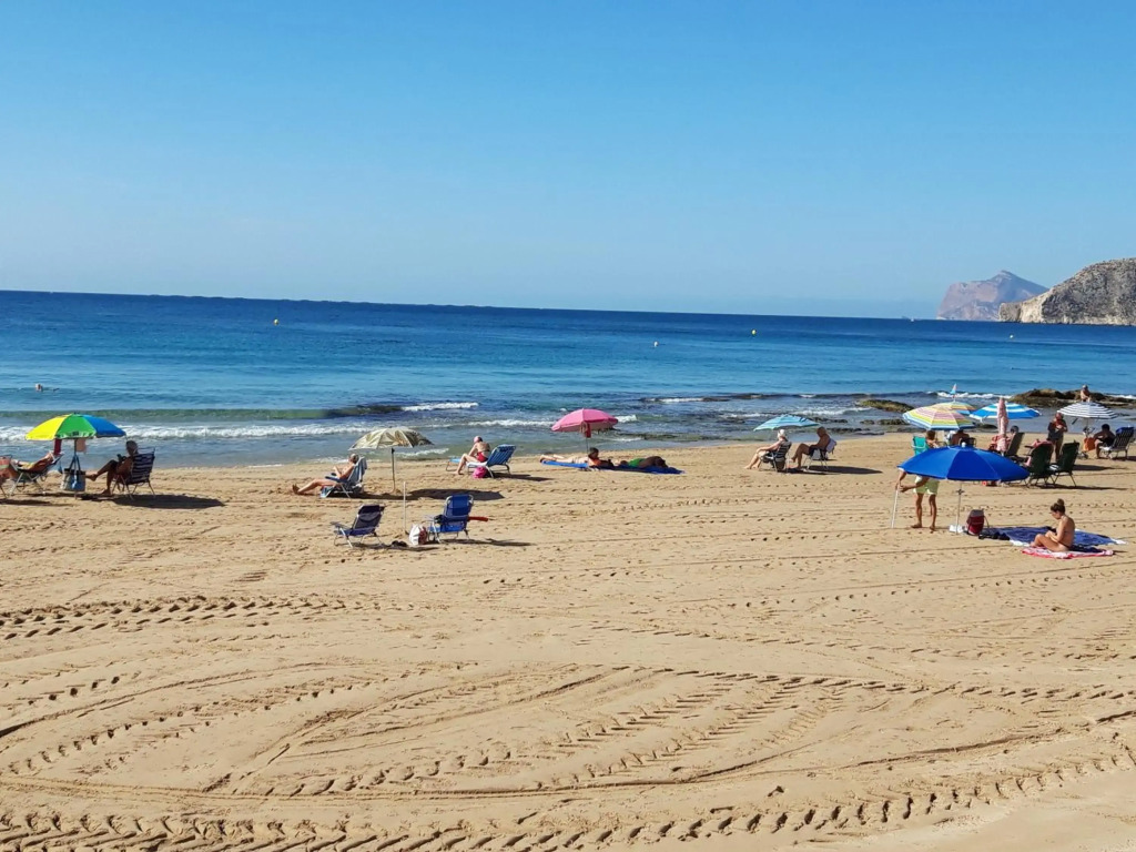 Ático con encanto, 50m de la playa, vista al mar, wifi fibra, gran terraza