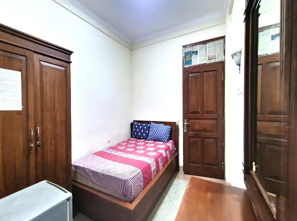 Residence 38 By Oyo Rooms