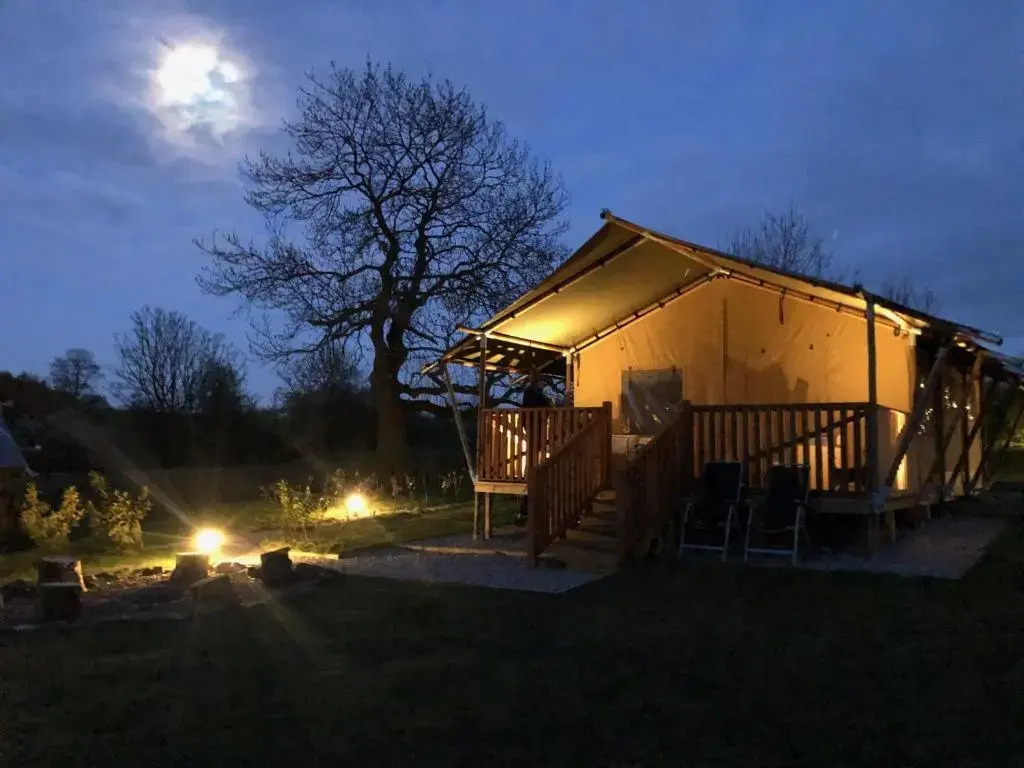 Little North Field Family Safari Tent Glamping near Harrogate