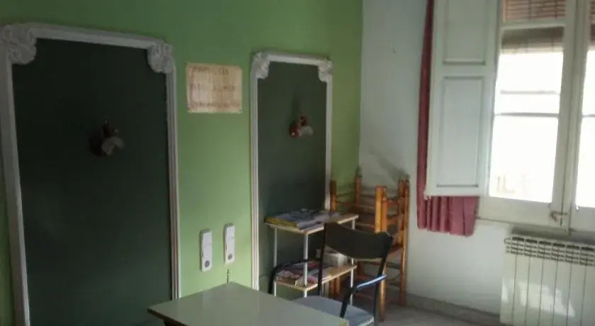 Hostal Porta de Ferro