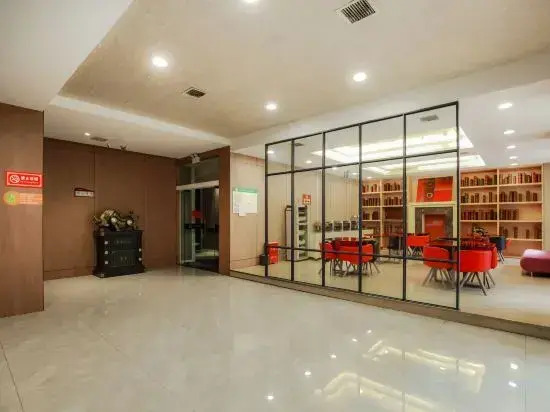 Manchu Hotel (Zunyi Shanghai Road)