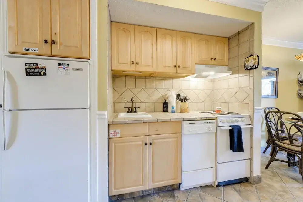 Downtown Gatlinburg Condo w/ Community Pool!