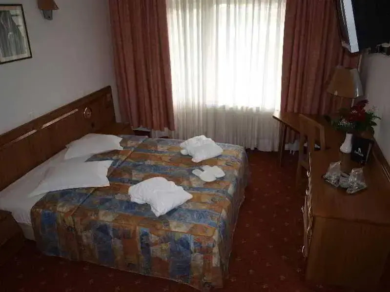 Black Lord Hotel