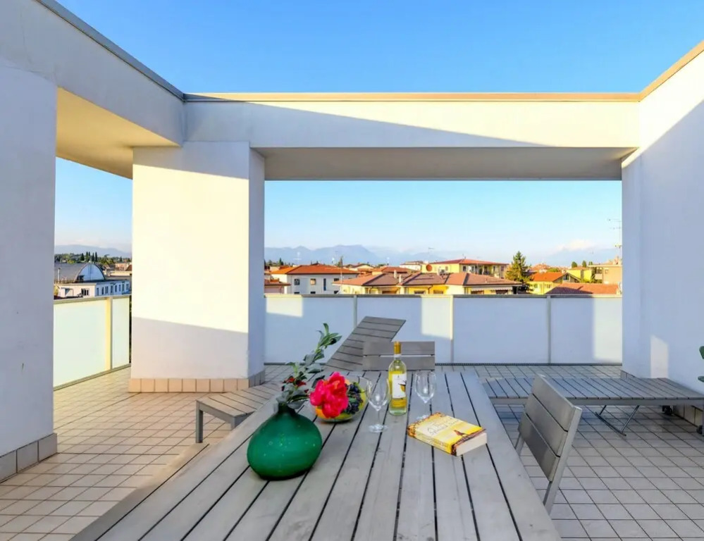 DesenzanoLoft "GARDALUCKY" accomodate until 10 people's