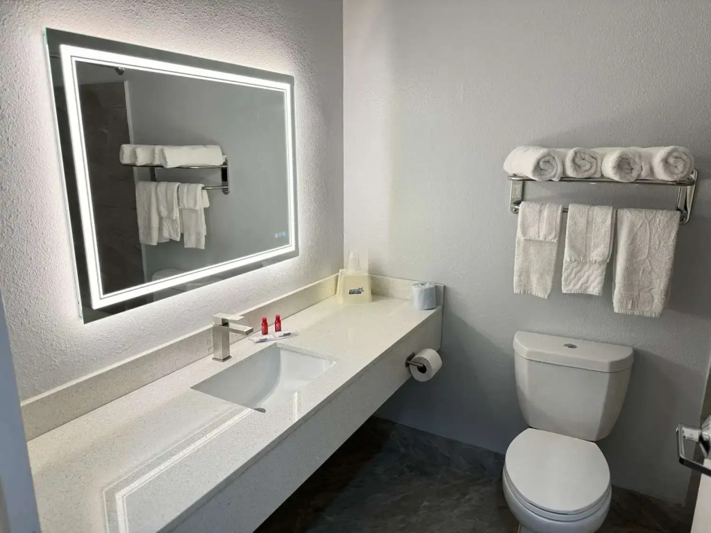 Americas Best Value Inn & Suites Haltom City Ft. Worth