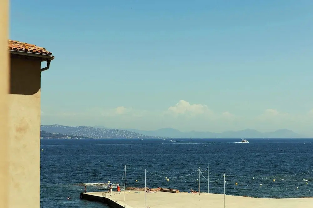 A/C Apt 2br/4p - 2min to La Ponche Beach/st-tropez