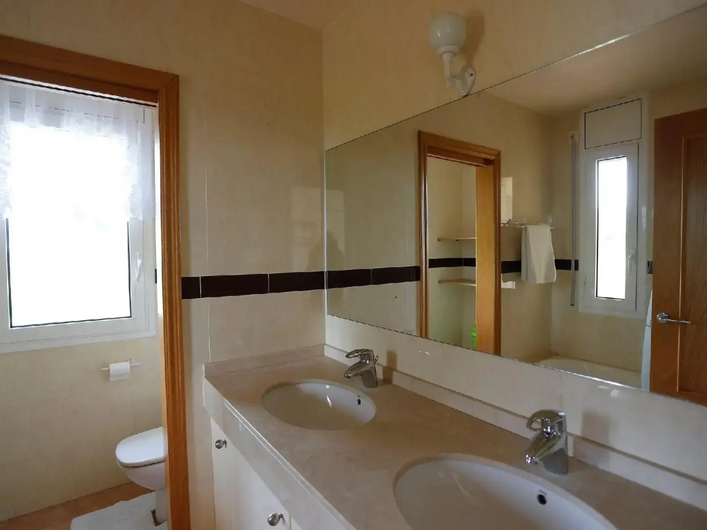 Bonmont - Three Bedroom