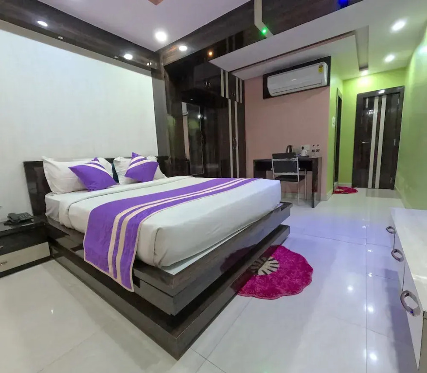 Hotel Sweta Villa & Banquet Hall