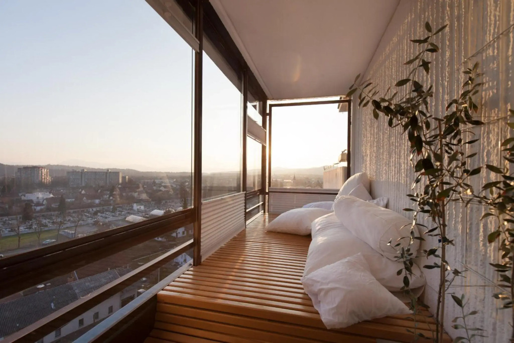 Bright Penthaus Apartement, with a wonderful view
