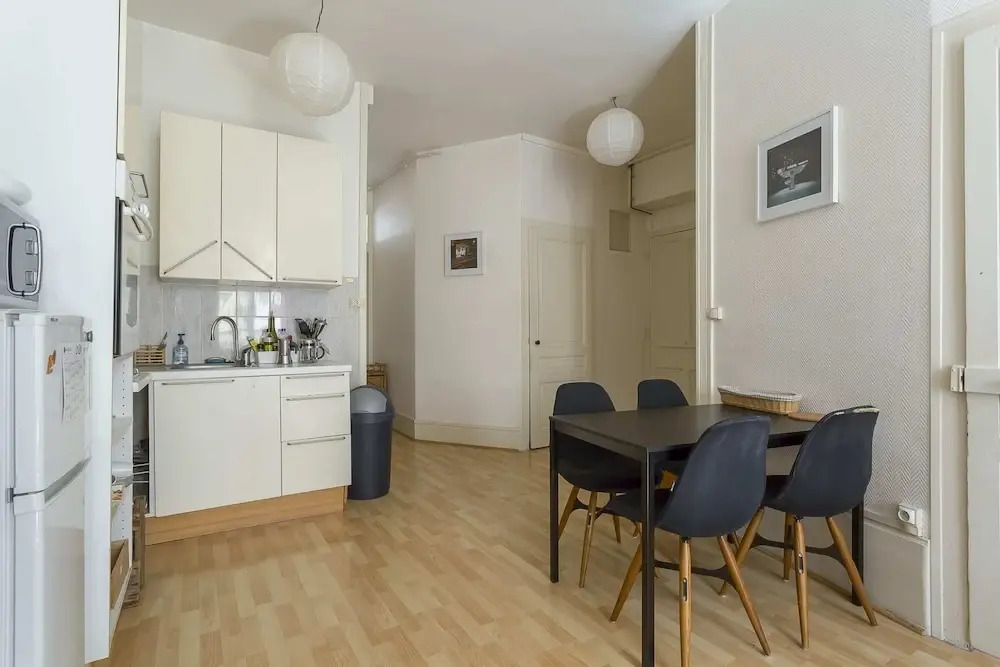 Charming 3 Room Apartment - Lyon
