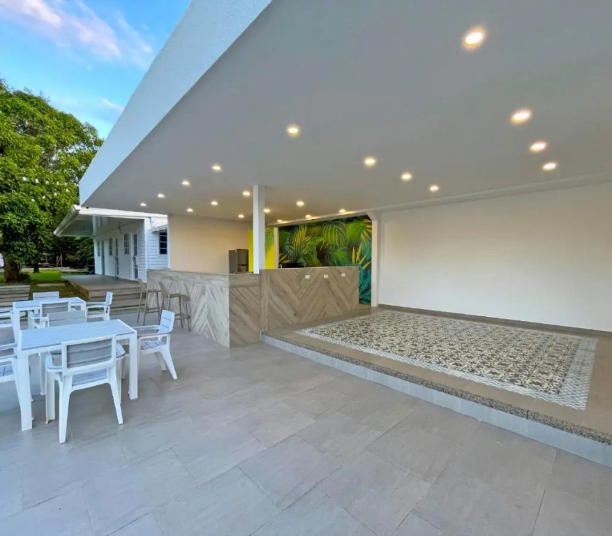 Zaba Beach House