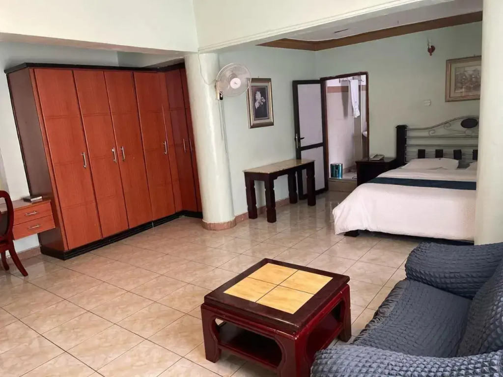 EXCELLENT HOTEL KAMPAlA