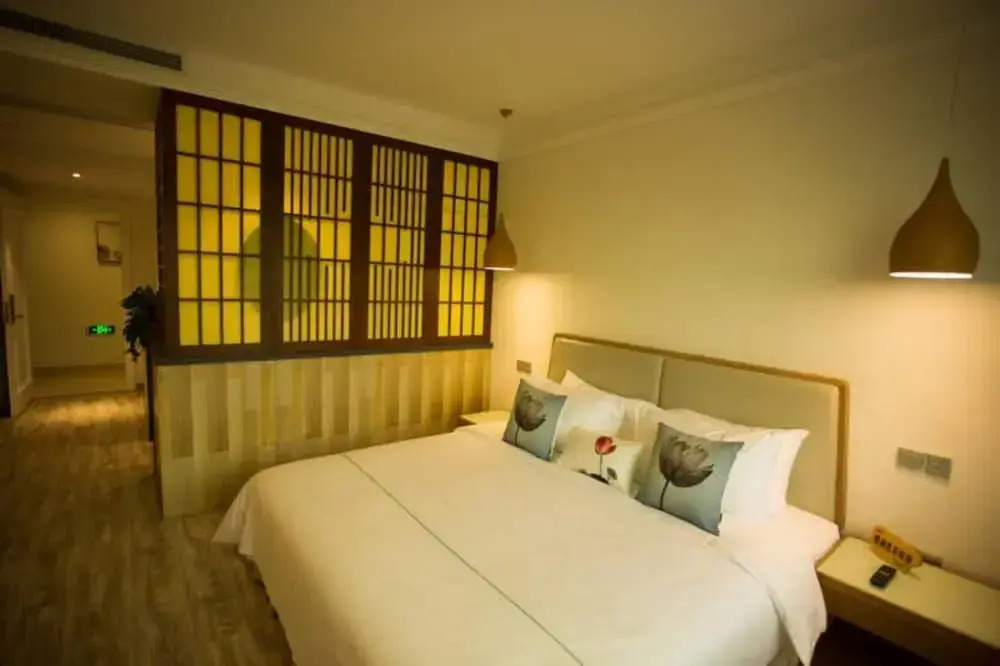 Huazhuyue·Moganshan Yunjipo Hot Spring Beauty Villa (Houwu Transfer Center Store)