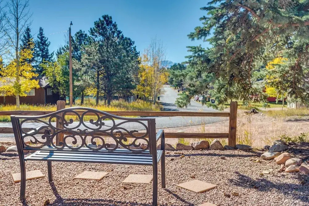 327936 Hot Tub + Mtn Views: Woodland Park Gem