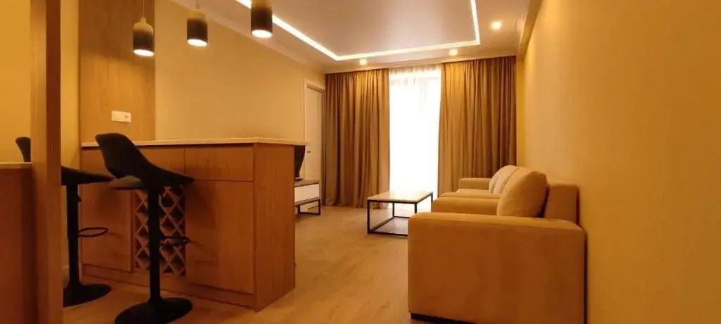 Evdo Apartments F4 Wooden Room