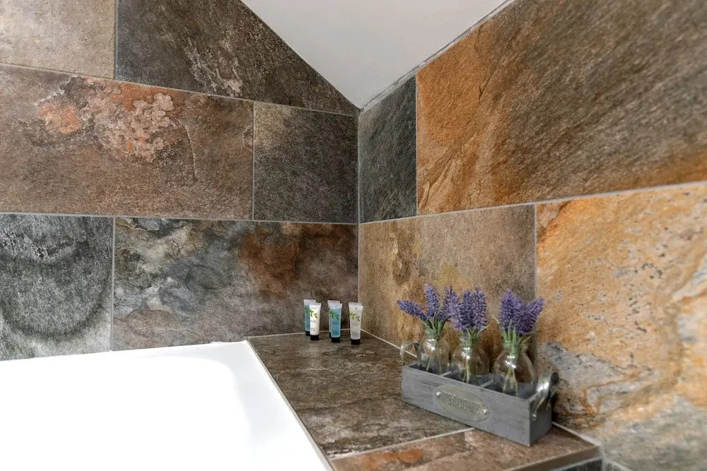HC Property - The Byre