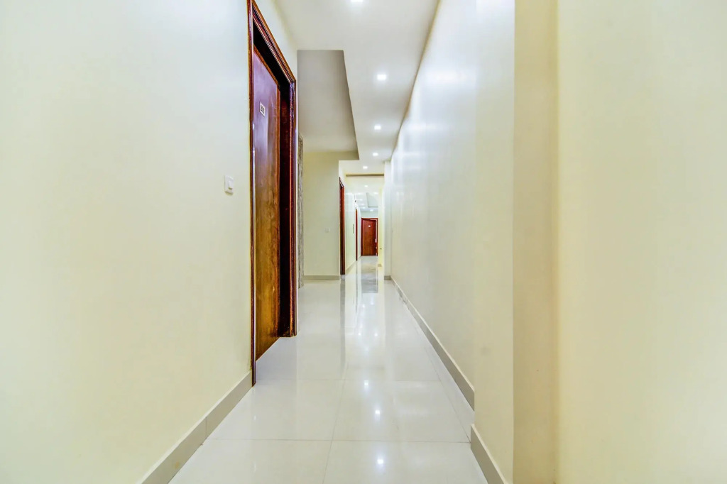 FabHotel Nayyar Inn II