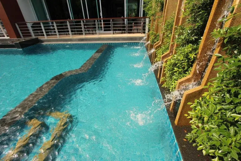 Almali Rawai Beach Residence