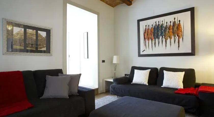 BarcelonaForRent Urban Central Suites