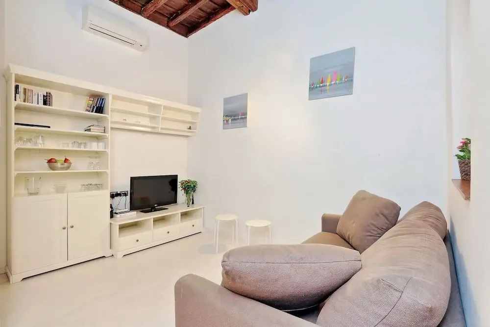 Rome Accommodation - Campo de Fiori II