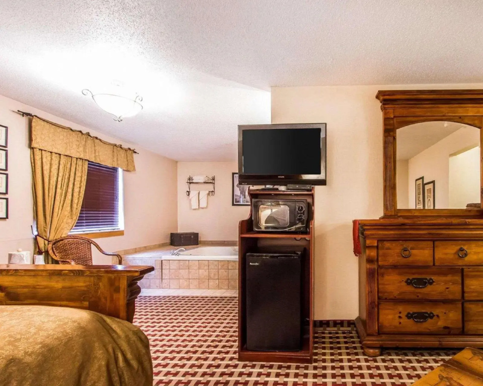 Quality Inn & Suites Marion