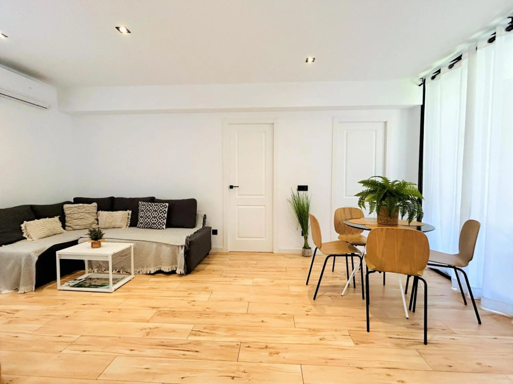 Palm Tree Eco Apartment in Fuengirola Center