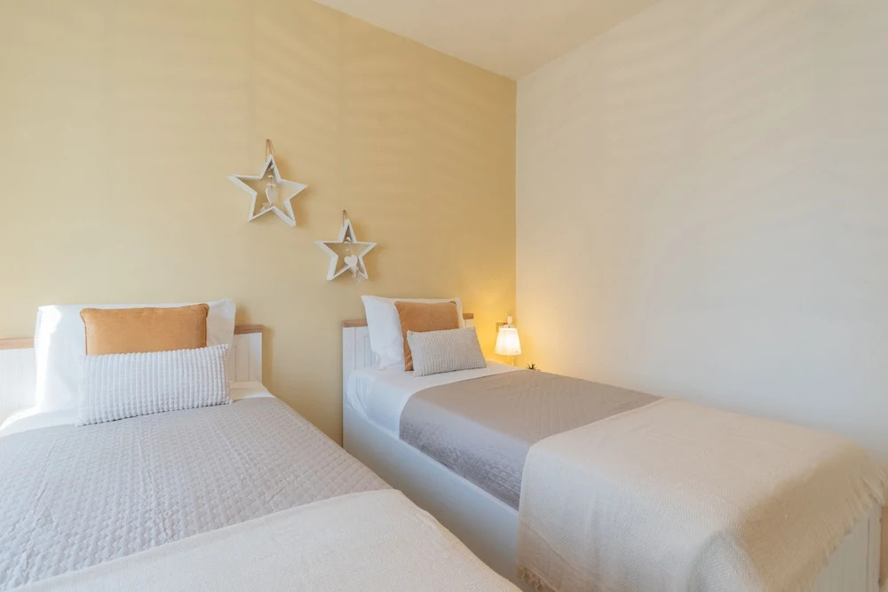 Shades Of Como With Private Terrace by Rent all Como