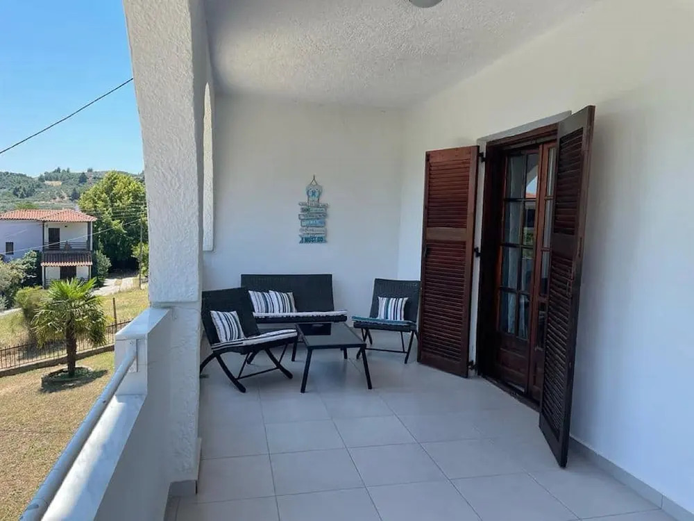 Apt - Sleeps 5 - Pets Ok - Balcony - Parking
