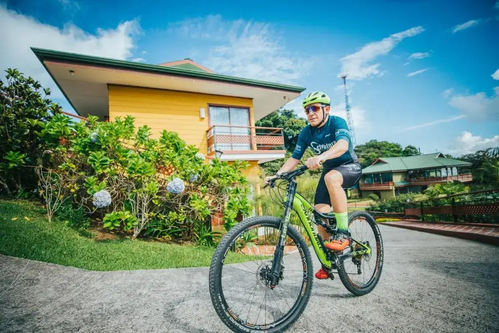 Ficus Sunset Suites