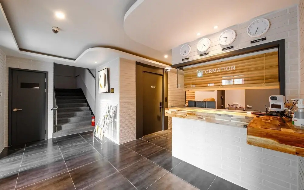 Pohang Jukdodong Gallery Hotel