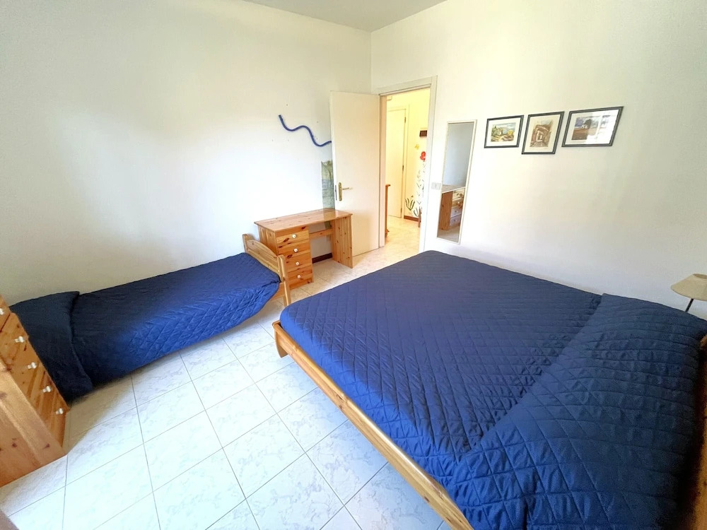 Charming Family Flat Near the Beach