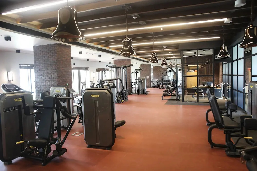Ist flats Serviced Apartments - EMAAR SQ